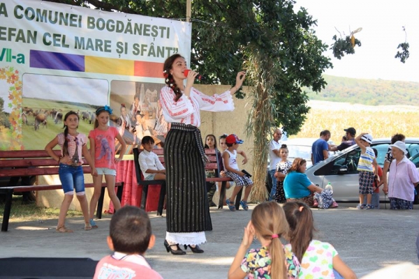 Sarbatoarea comunei Bogdanesti- Festivalul 